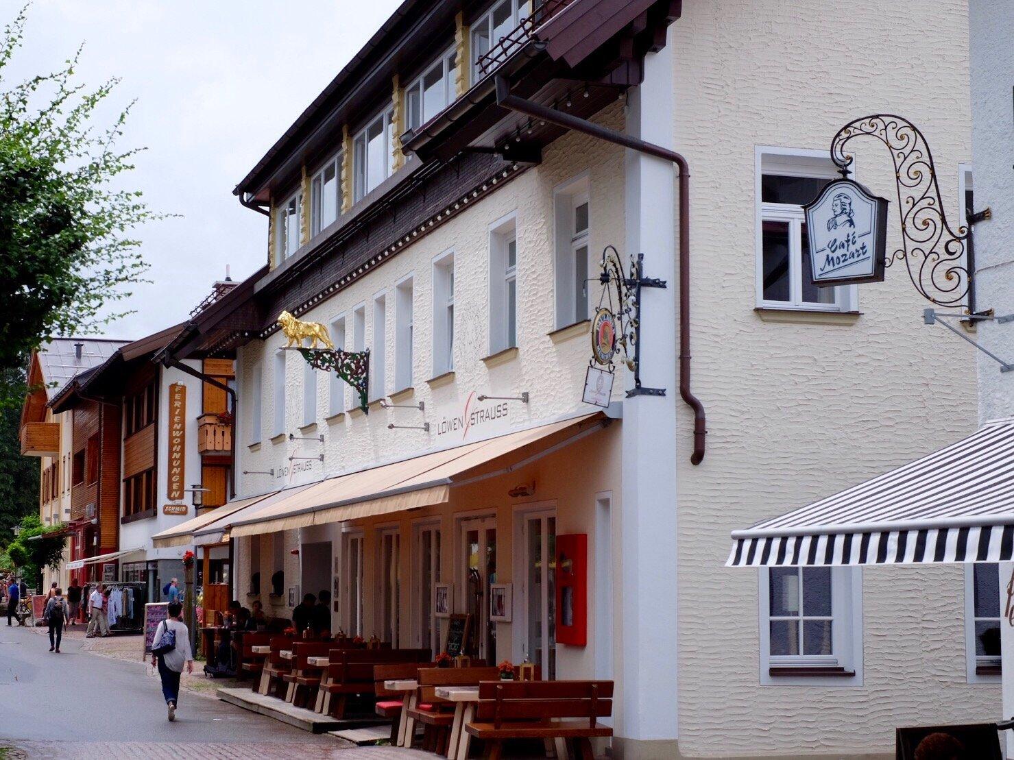 Alpin Lifestyle Lowen & Strauss