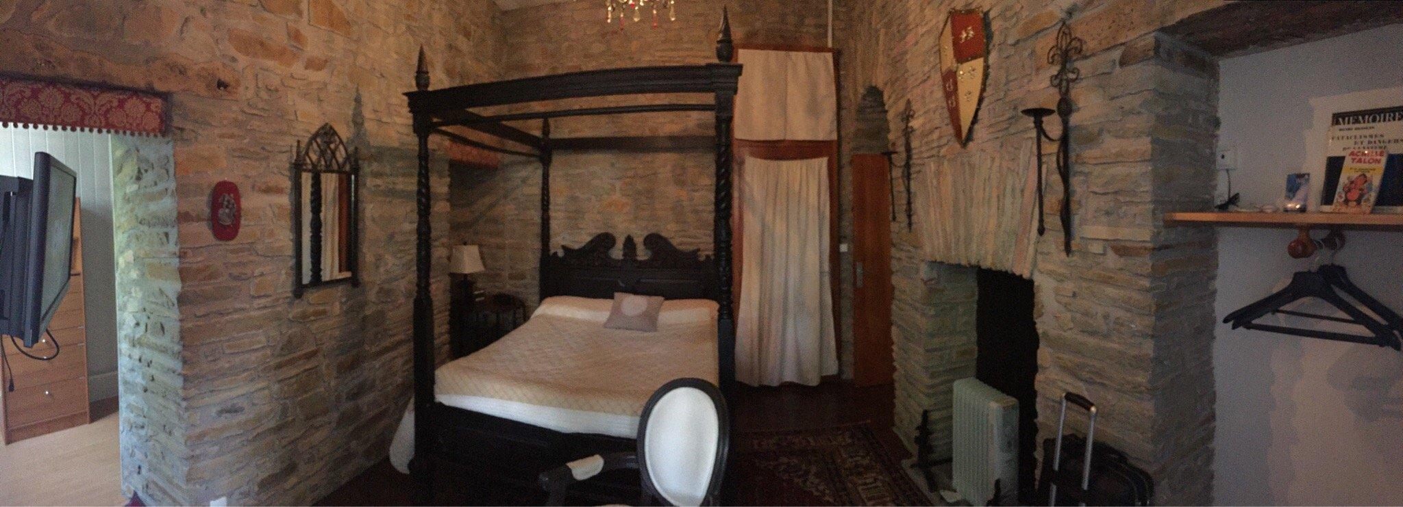 Queen Serenity Hotel