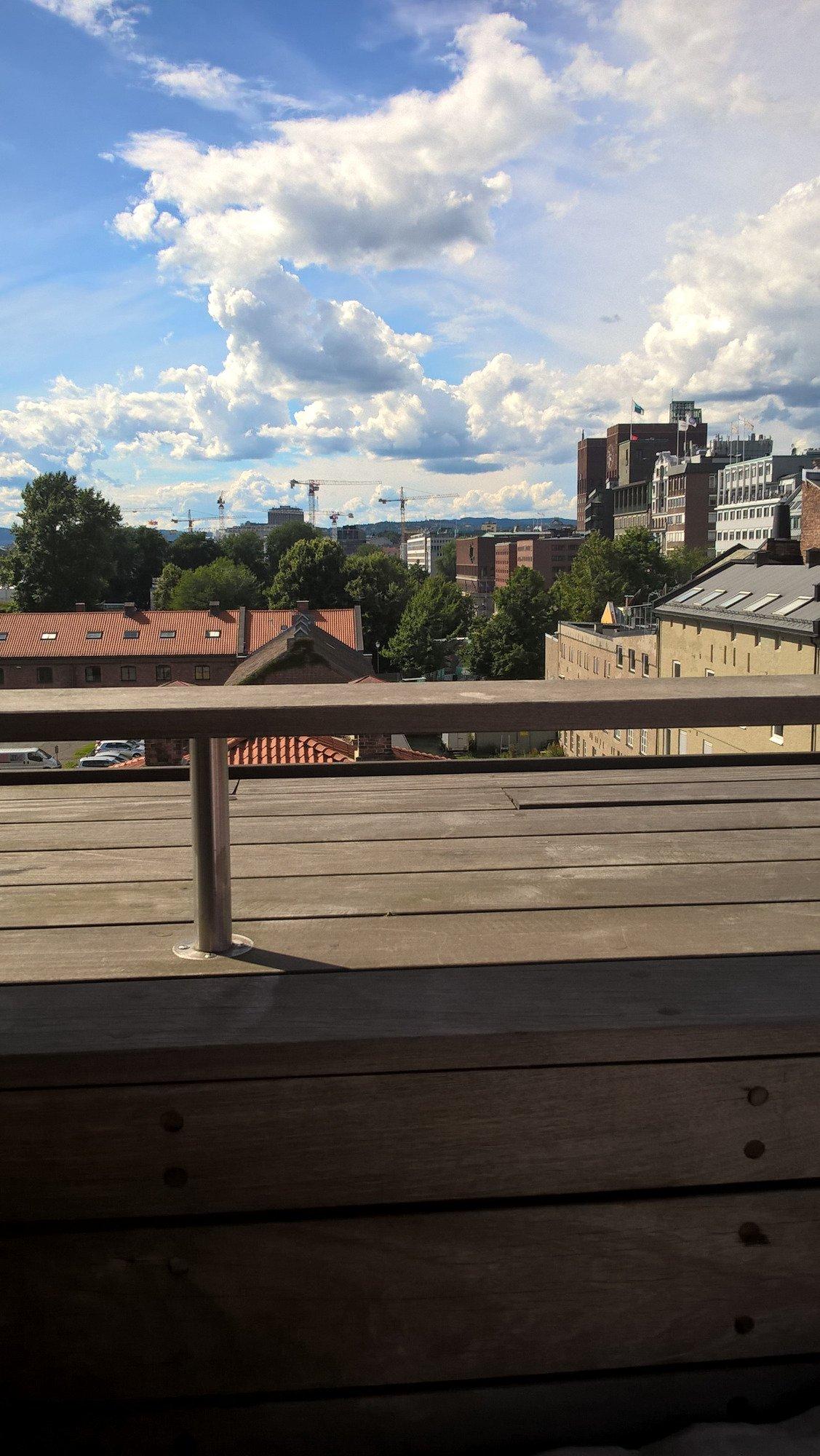 Q Lounge Rooftop Bar