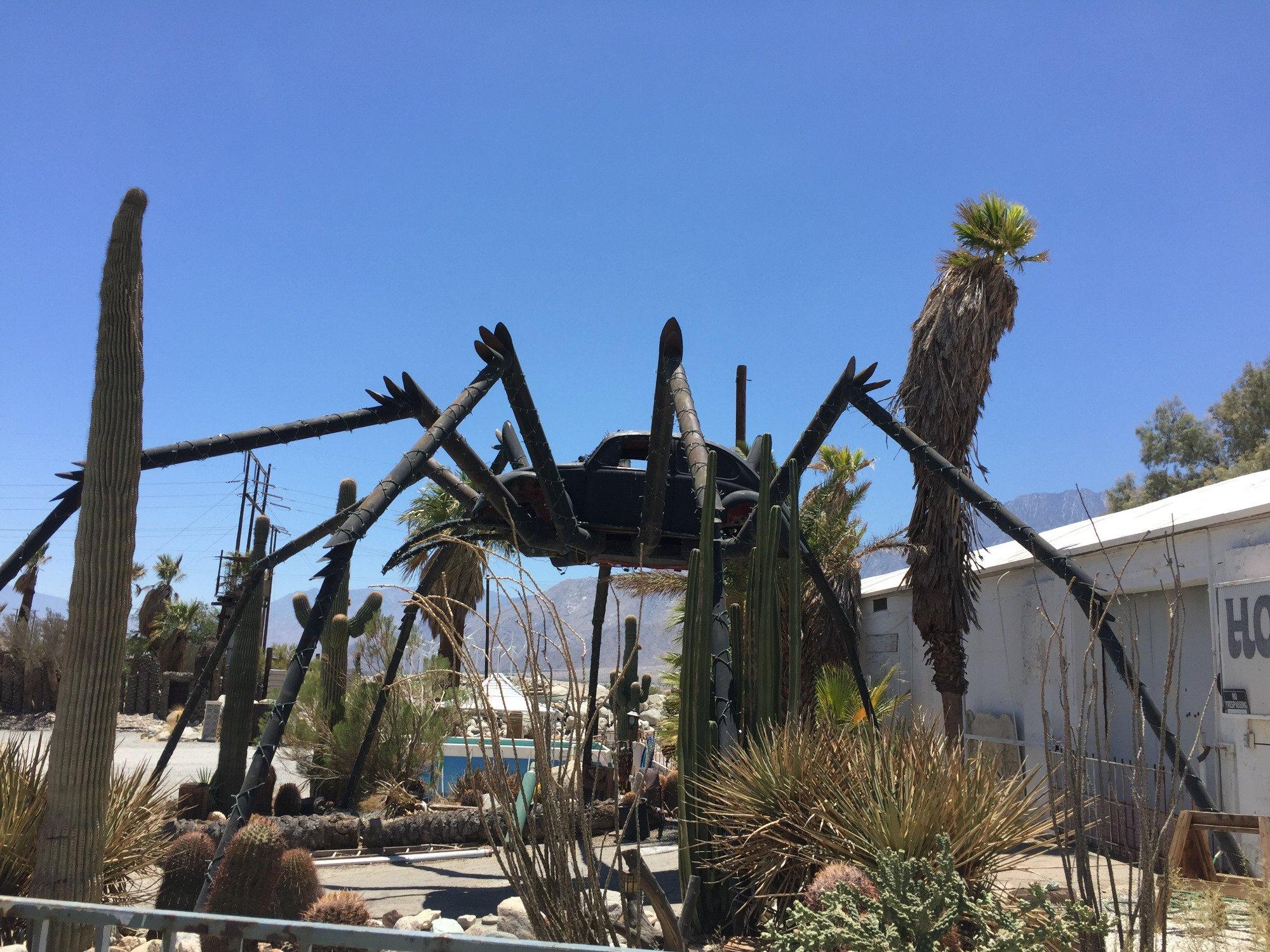 Hole in The Wall - Spider