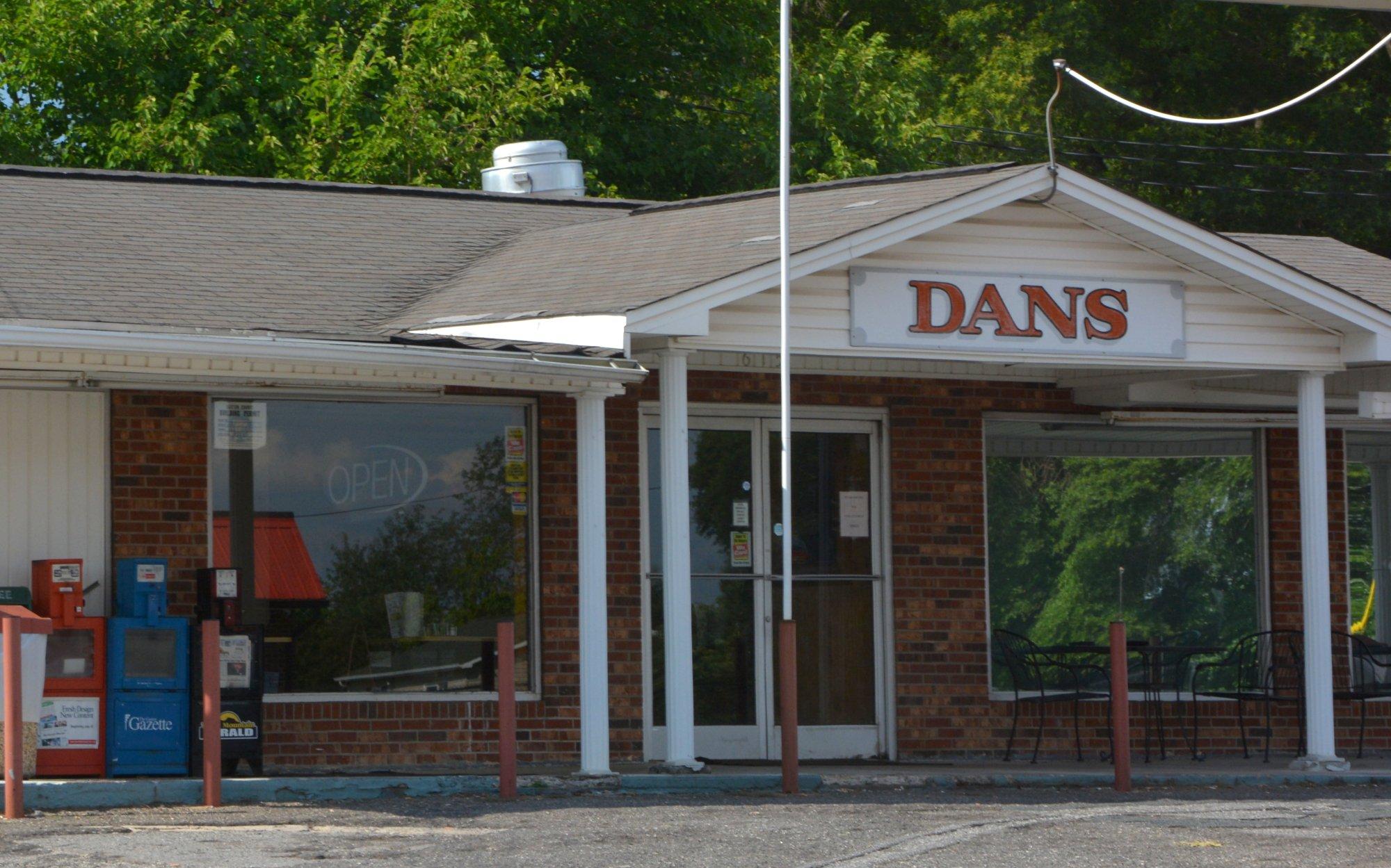 Dan's Restaurant