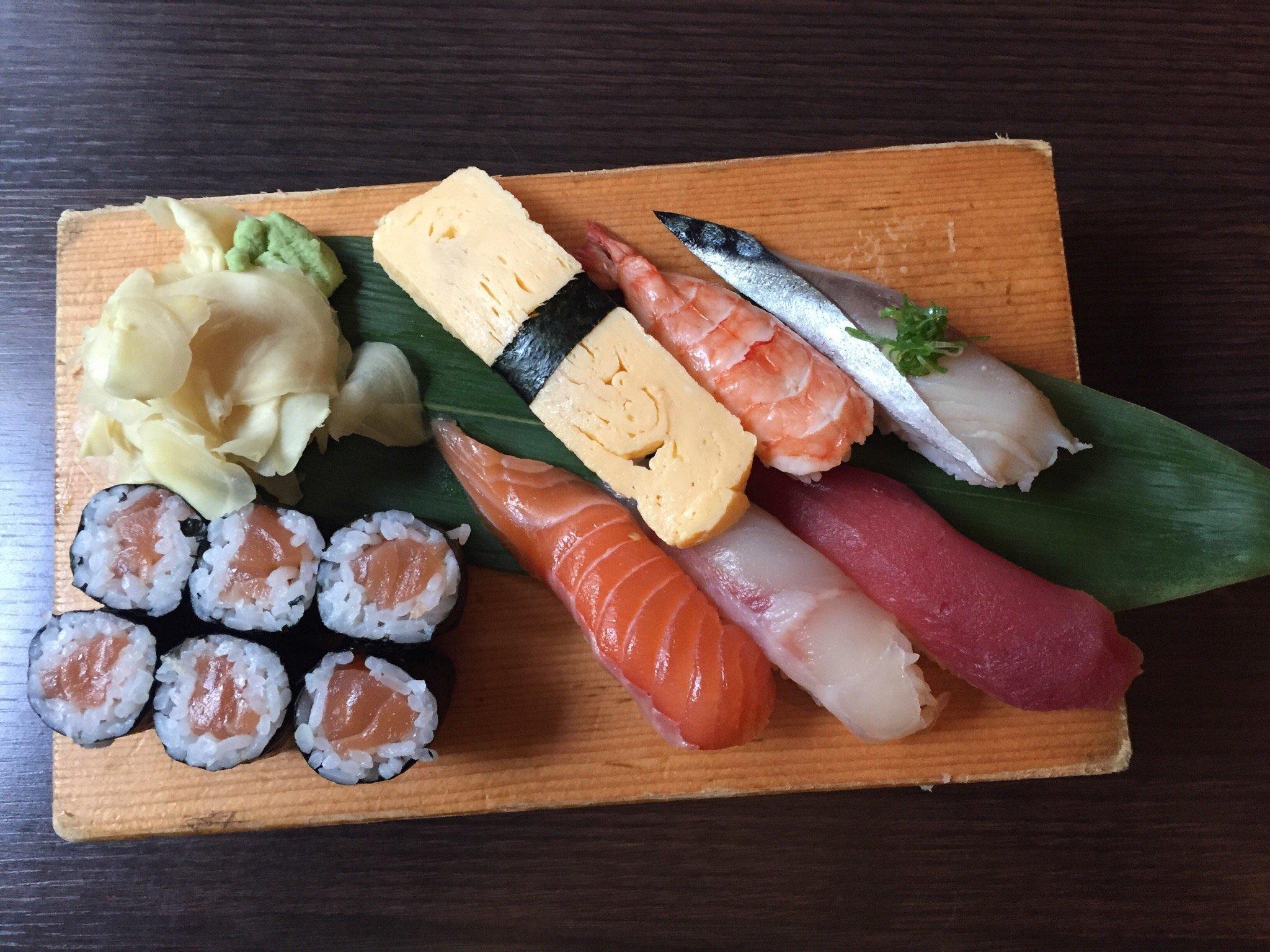 Naniwa Sushi & More