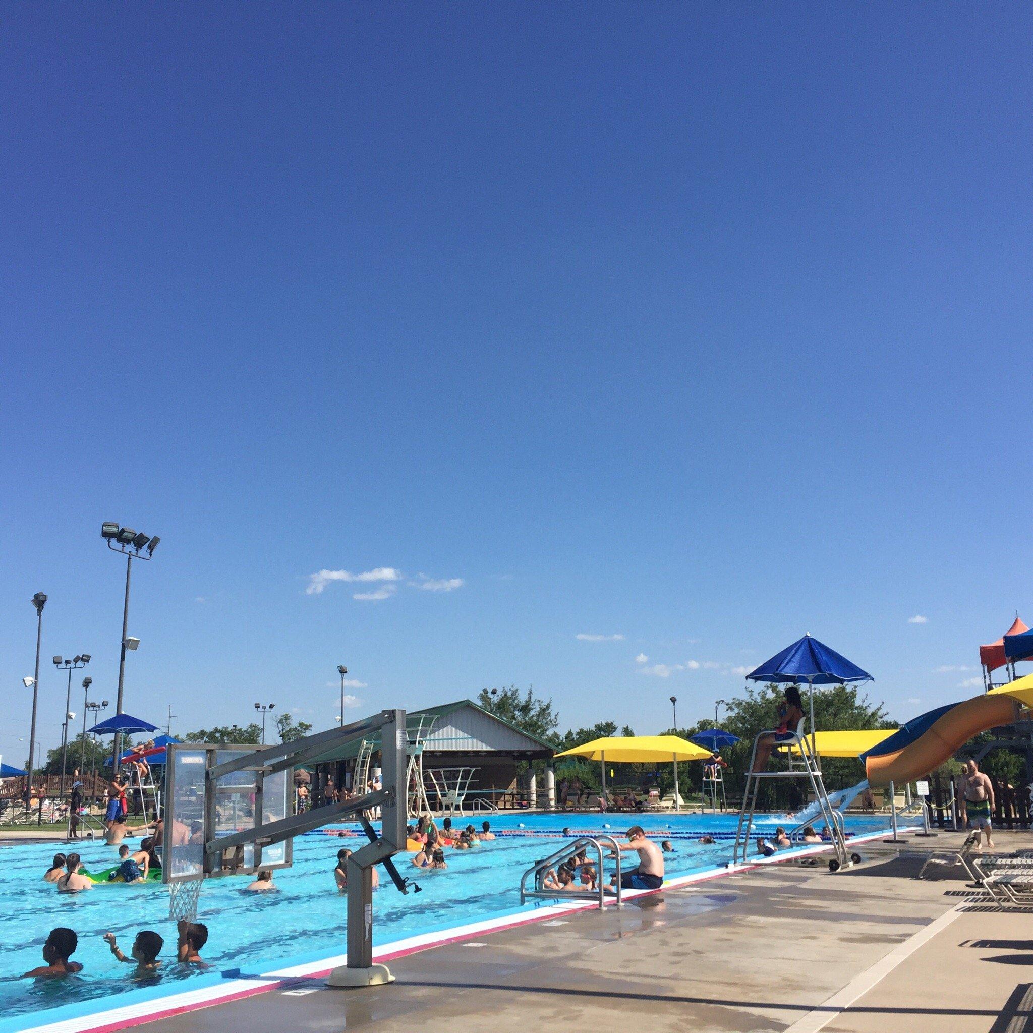 Photo by Nikkijelliott