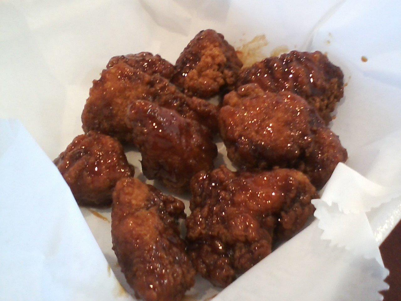 Lily's Wings, Burgers & Things