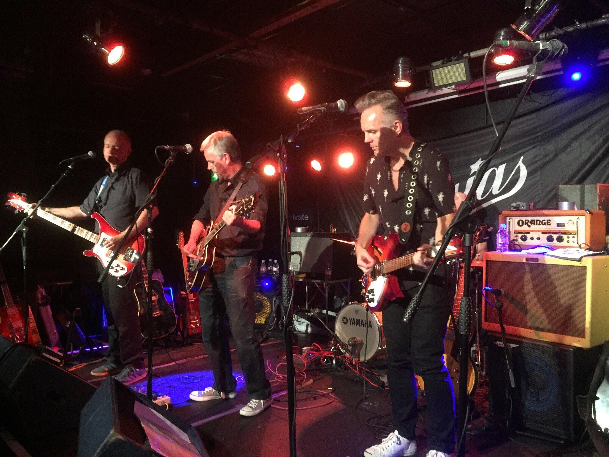 Photo by X8100ULadamb