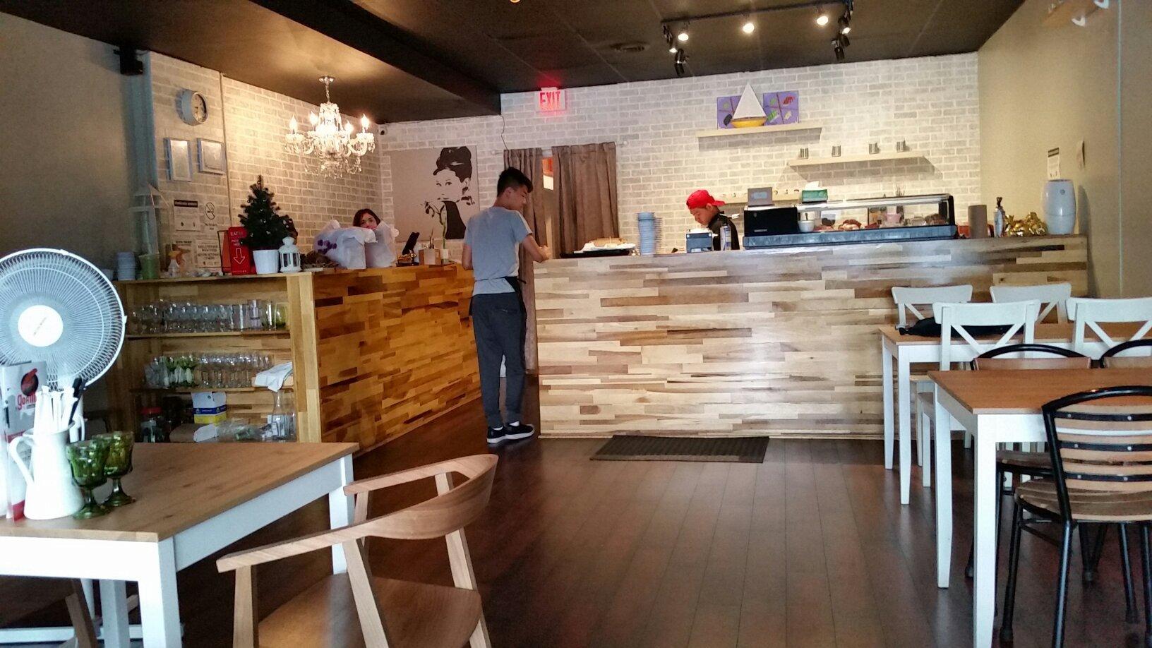 Gorilla Sushi On Clark Street