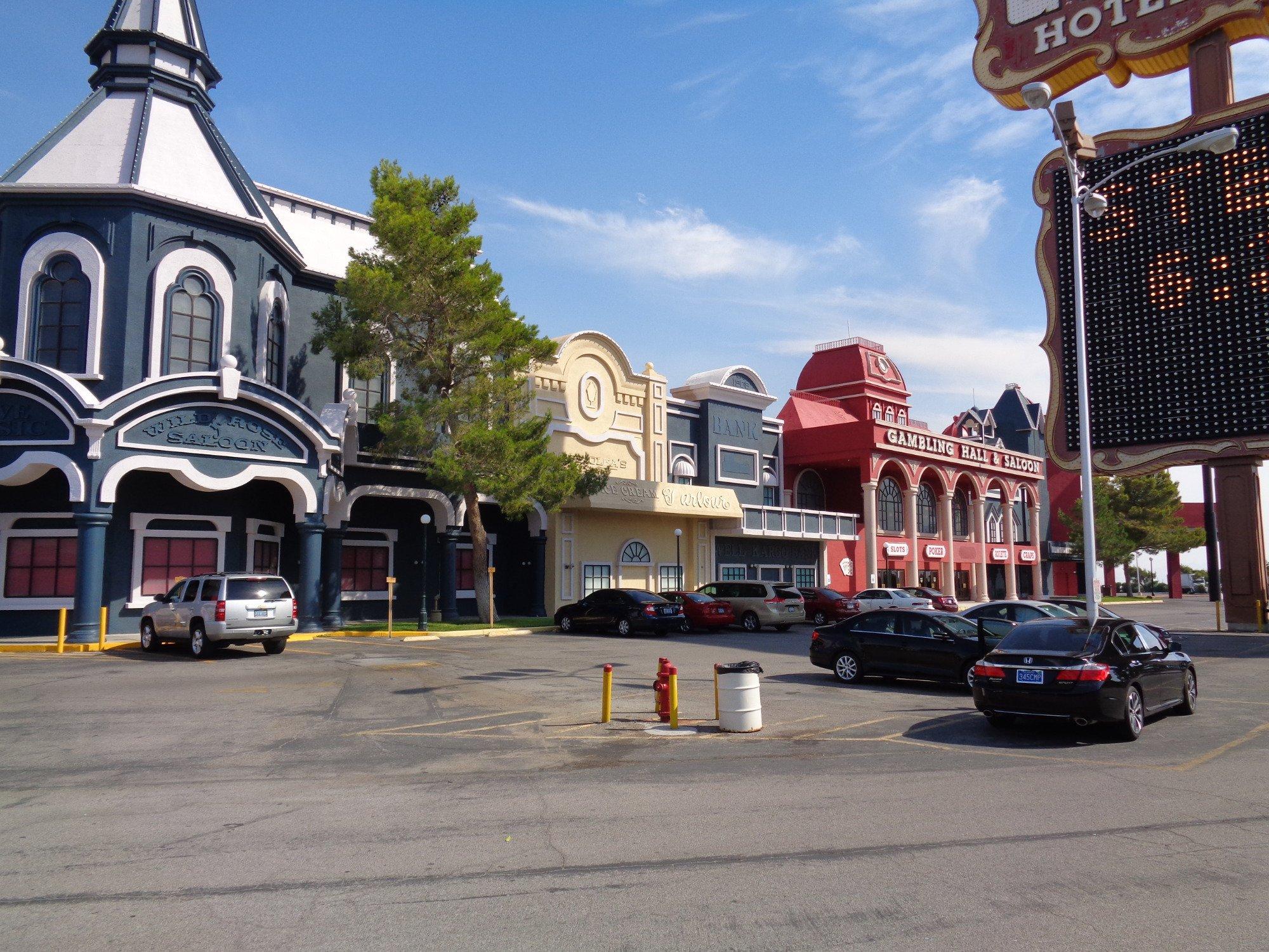 Gold Strike Hotel & Gambling Hall