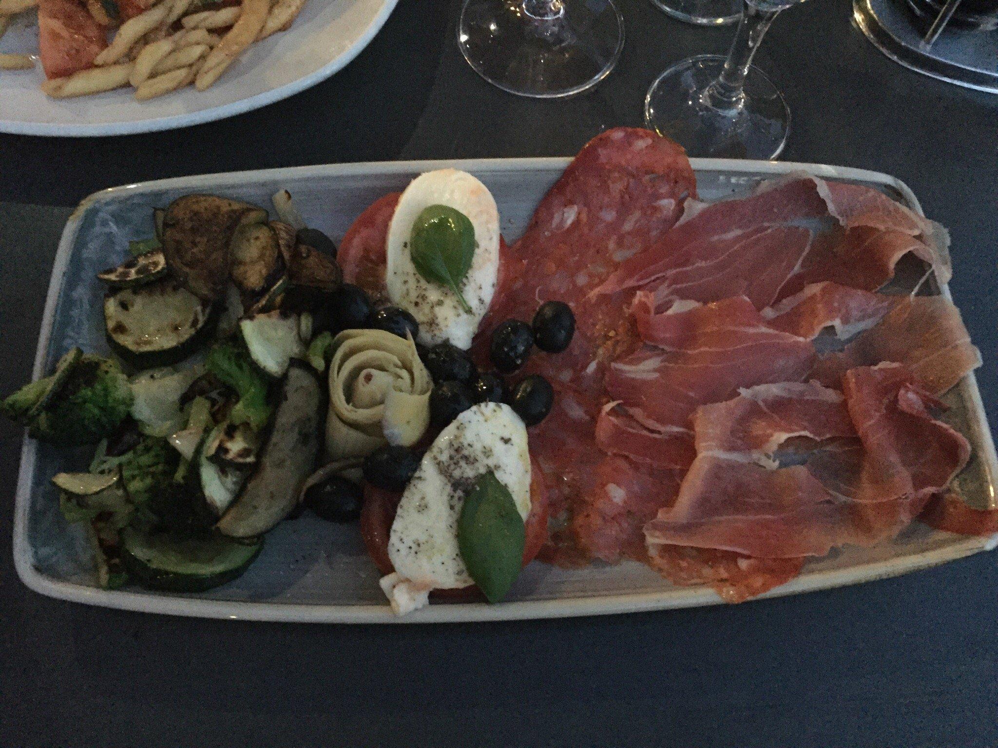 Photo by maxmaxmaxvondermax