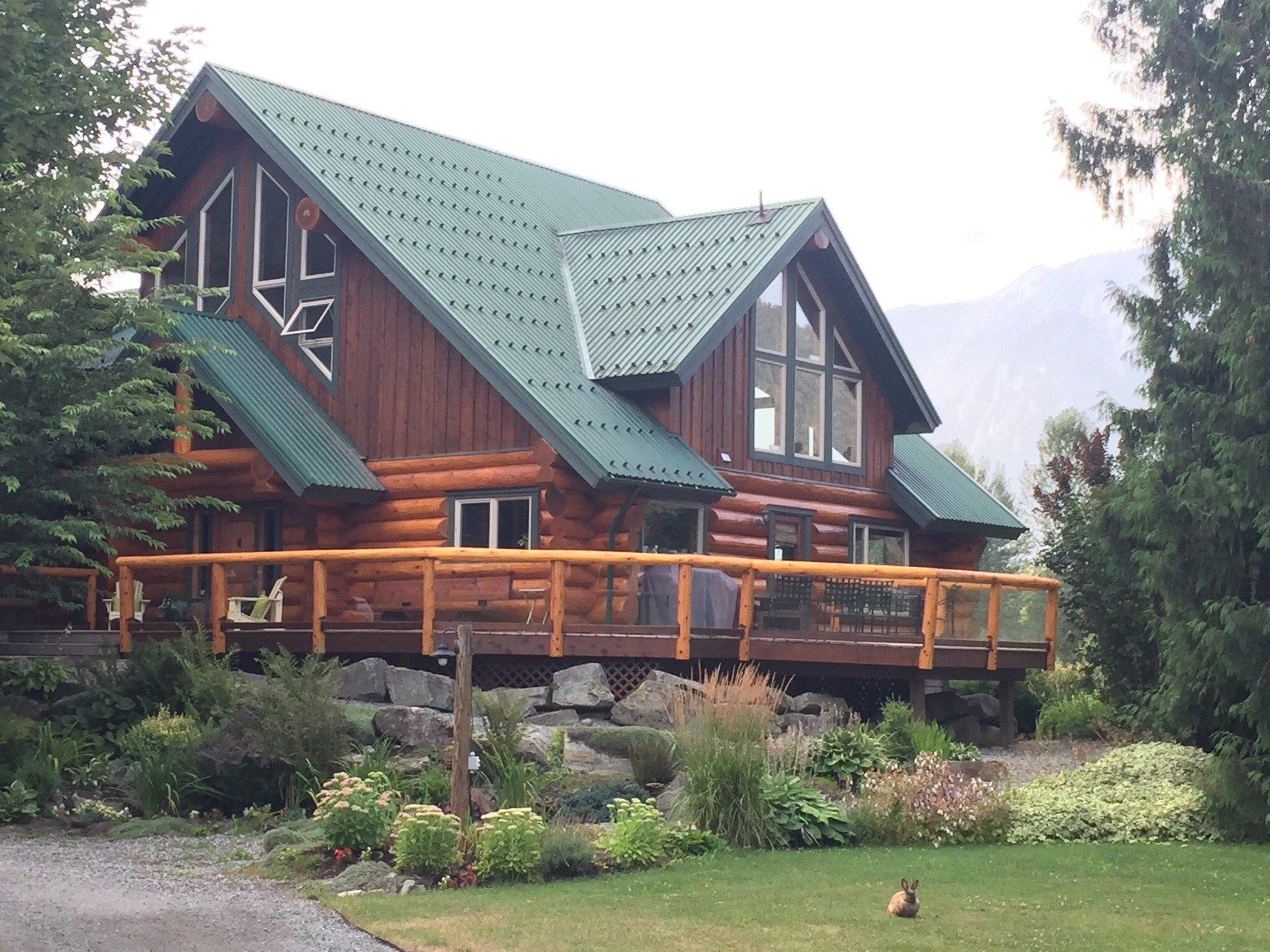 Lillooet River Lodge