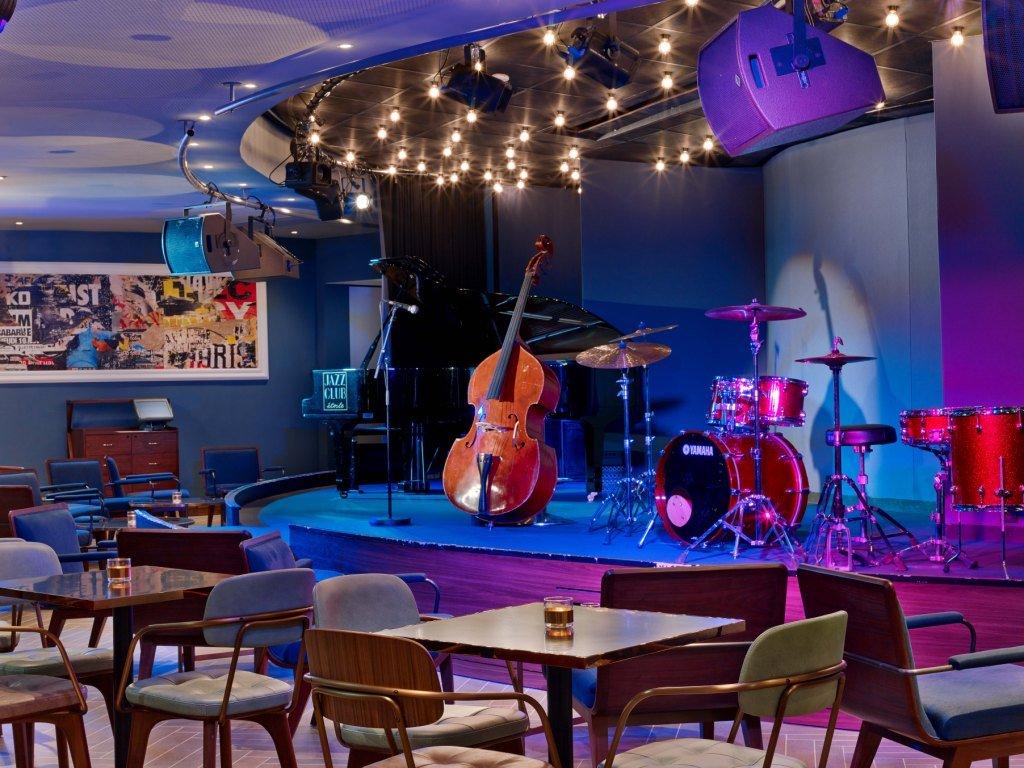 Jazz Club Etoile - Restaurant with Live Music