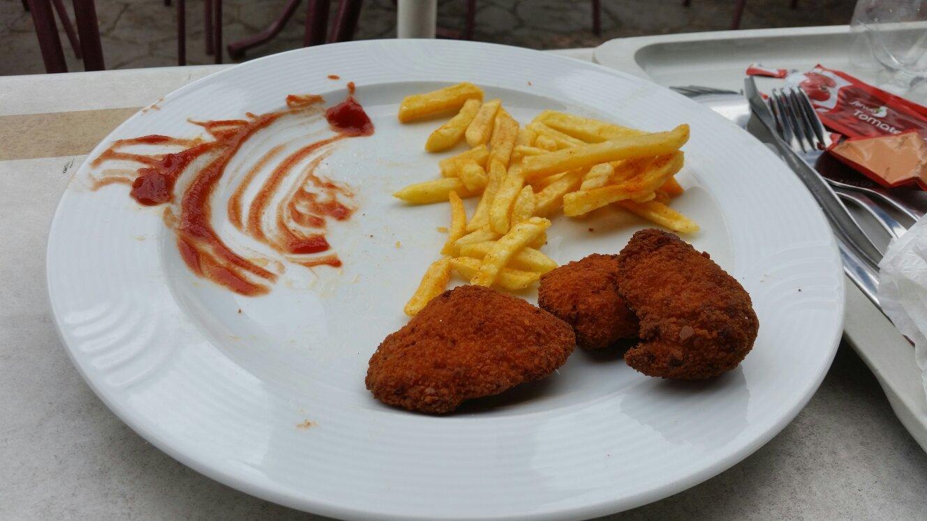 Photo by Q5925ZHpeterg