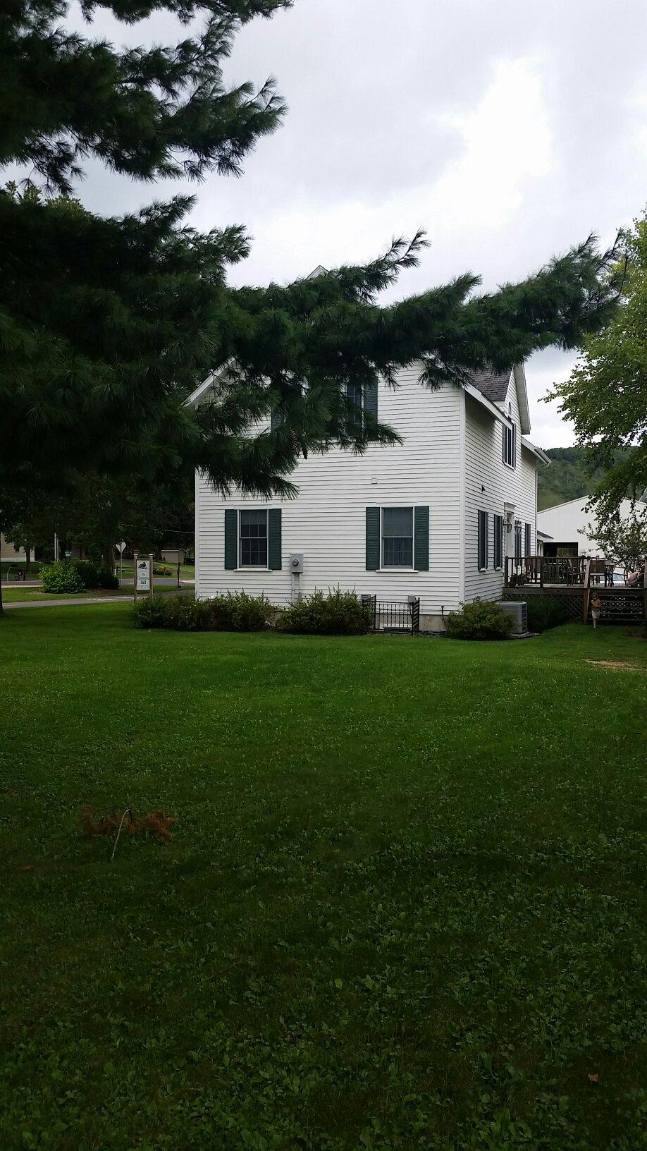 The Crossing Bed and Breakfast