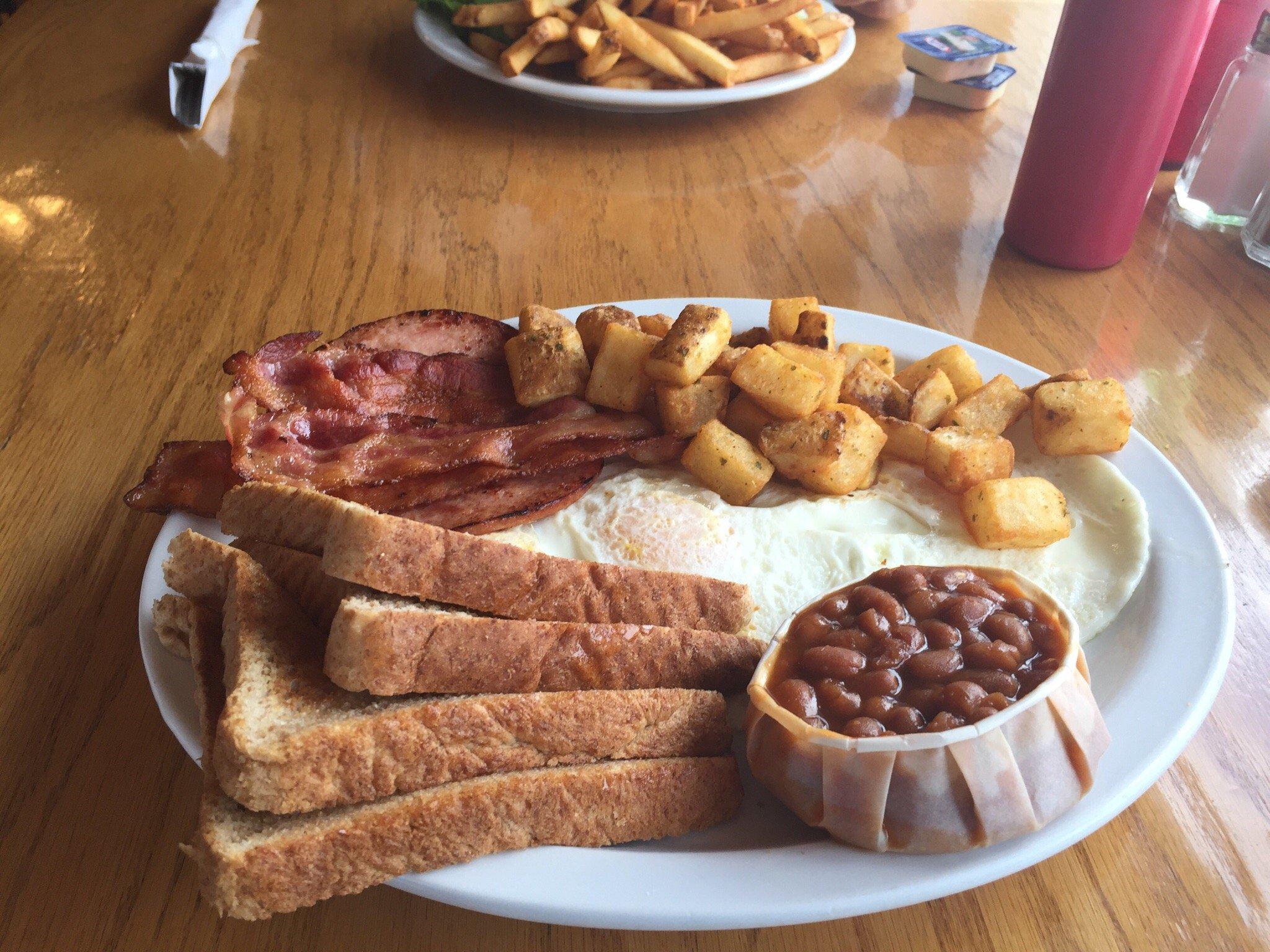 Constance Lake Lodge Fish and Fly Inn