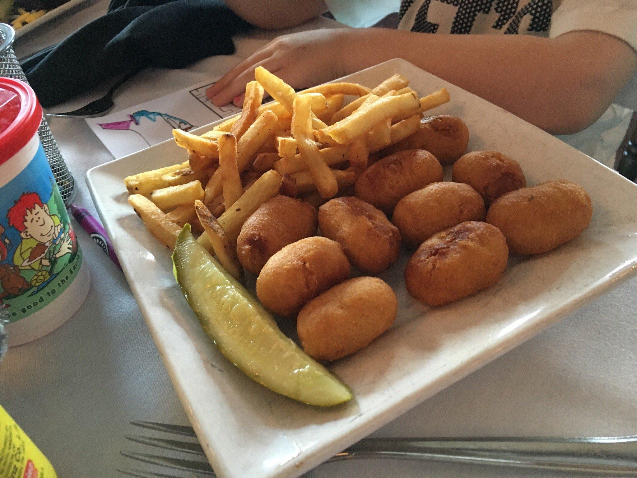 PIckwick Restaurant & Pub