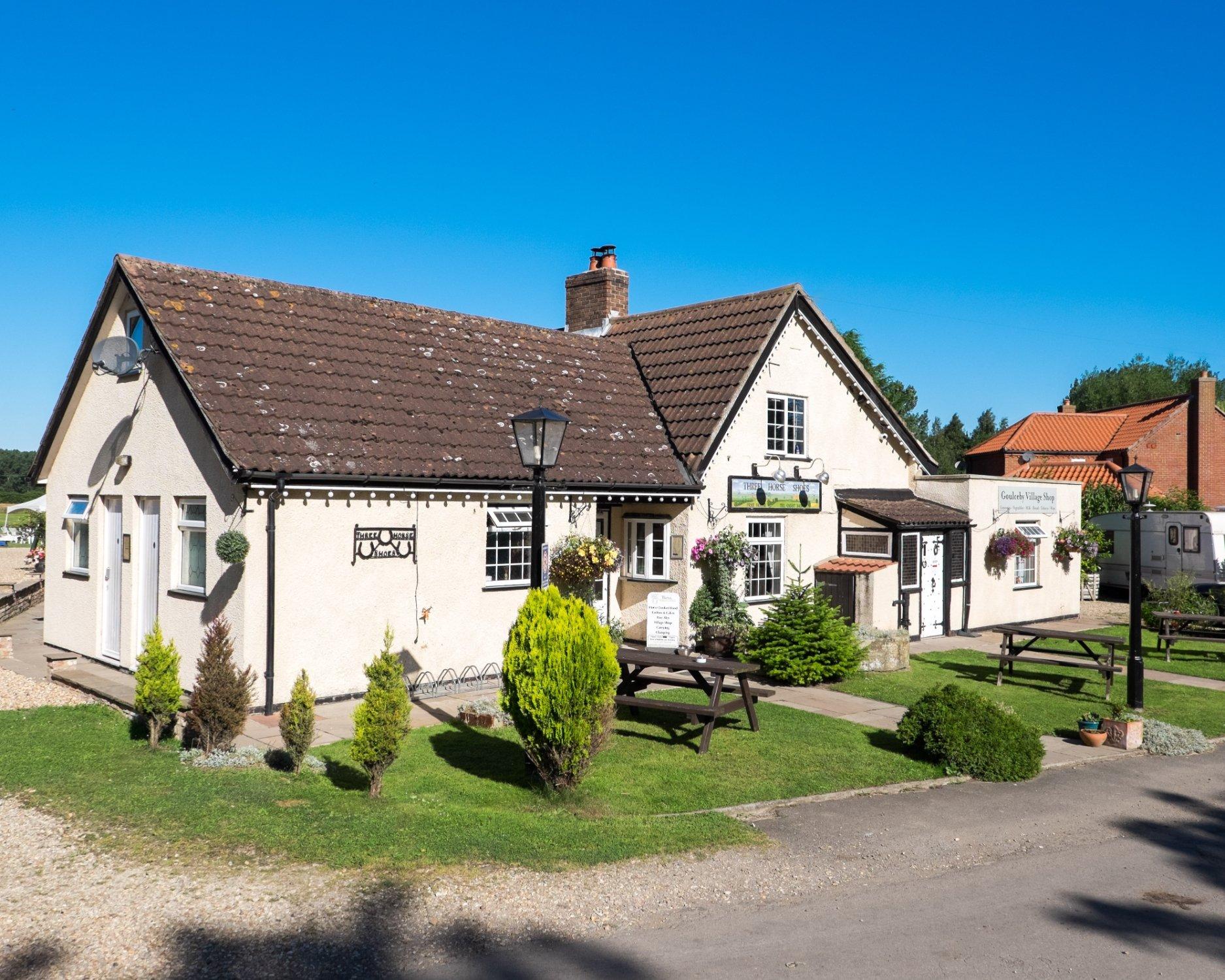 The Three Horseshoes Pub