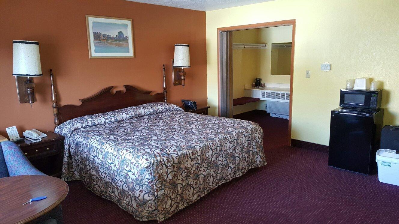Regency Inn & Suites