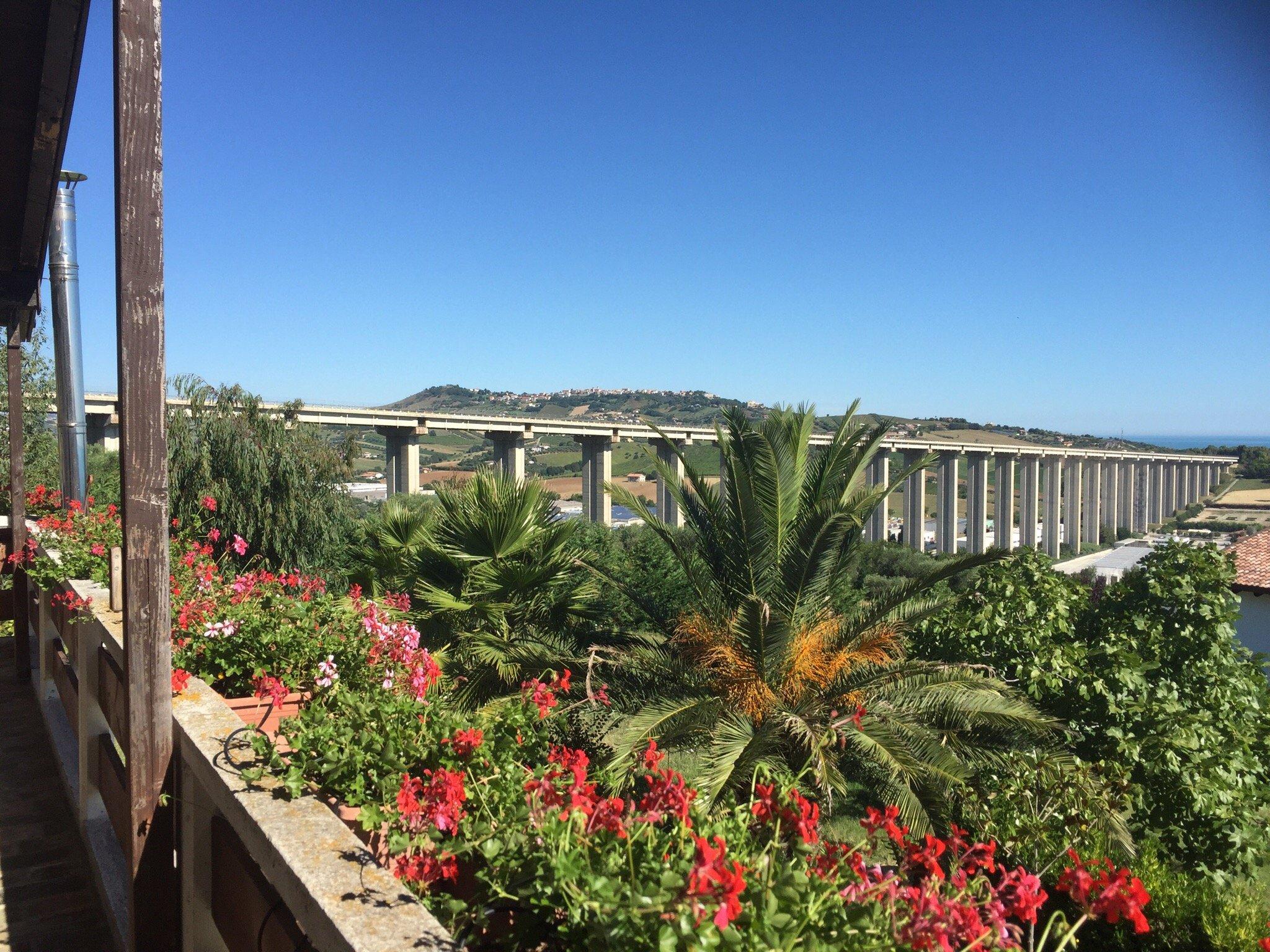 Hotel Ristorante Eremo Dei Poeti