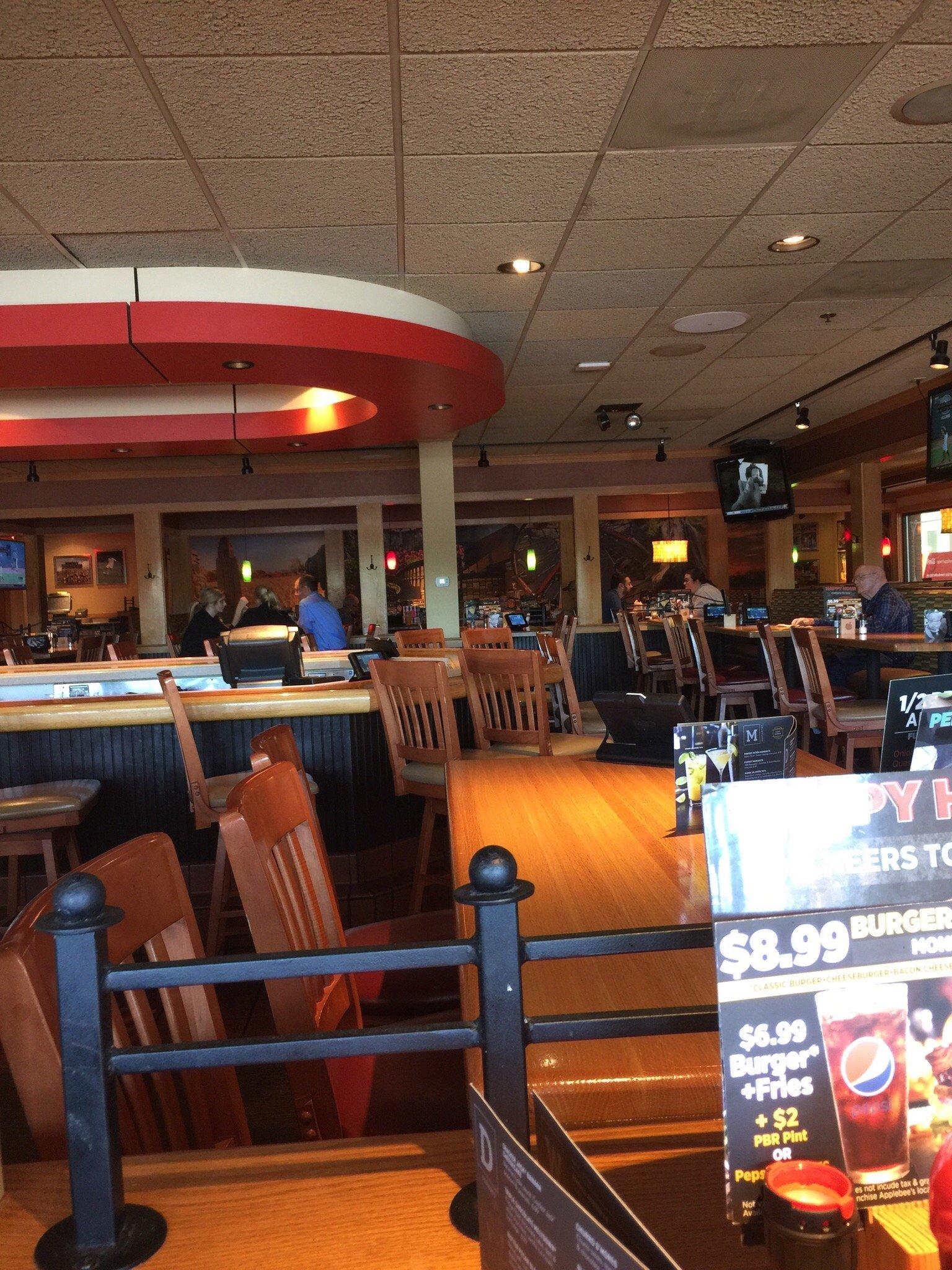Applebee's Grill + Bar