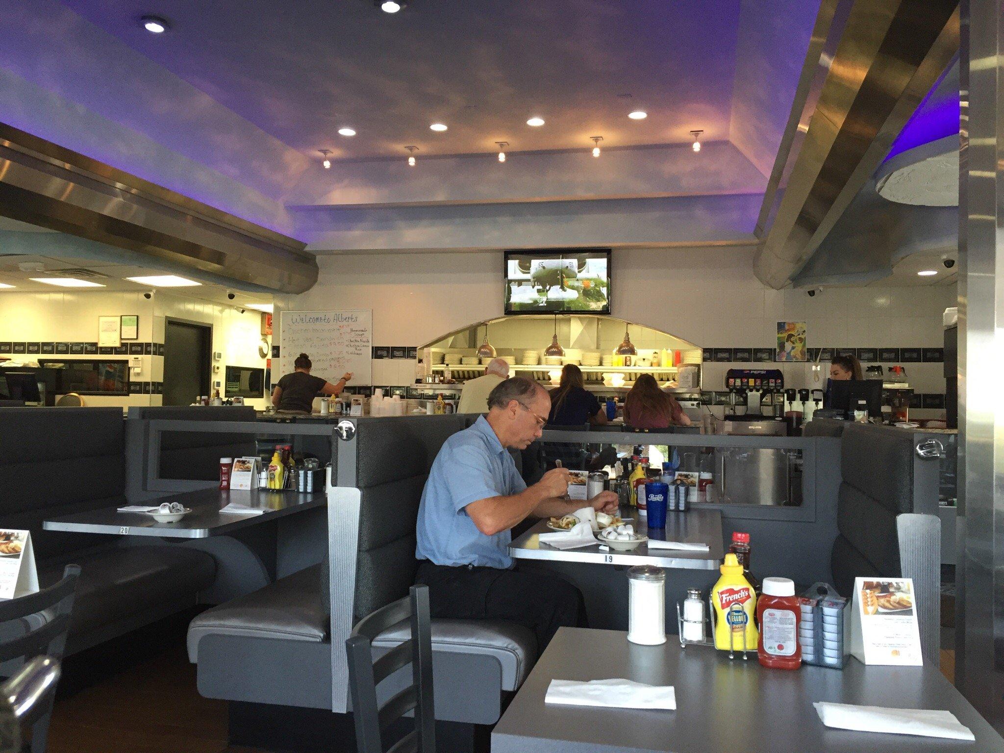 Photo by Burg-Luelsdorf