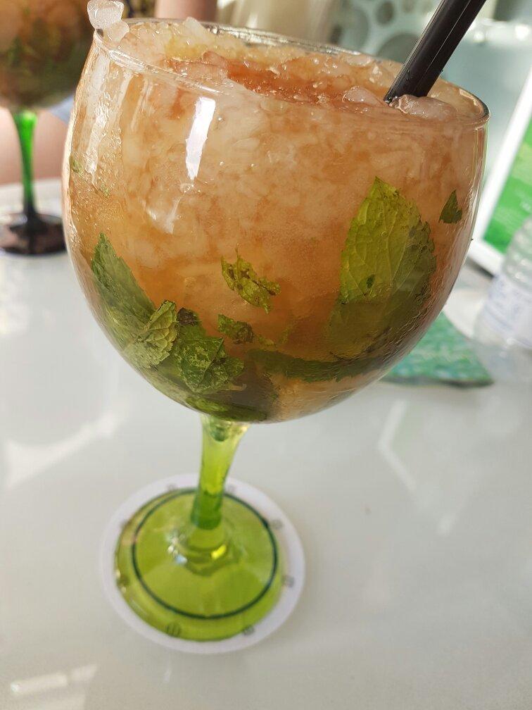 Tres Sesenta, Friends & Spirits