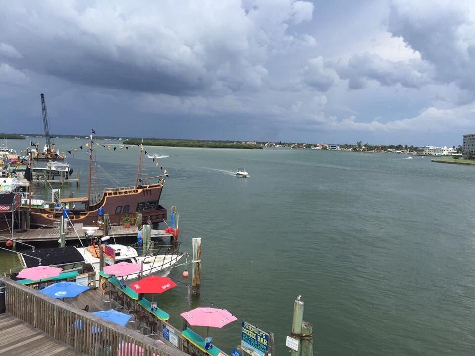 Hooters - Johns Pass