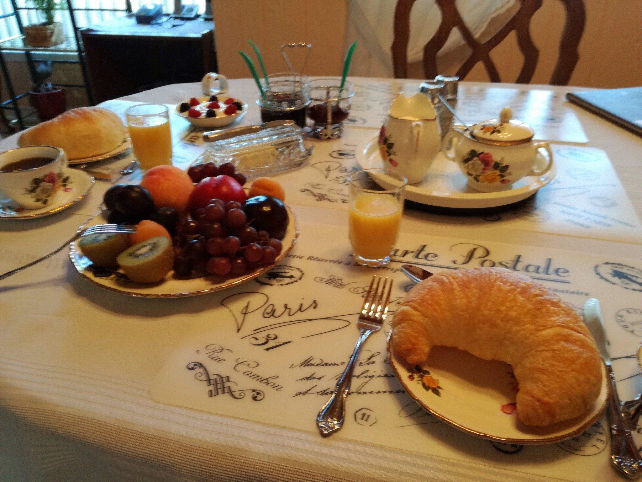 House Victoria Bed & Breakfast