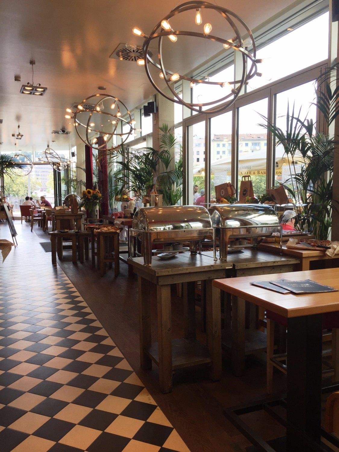 Cafe & Bar Celona Saarbrücken