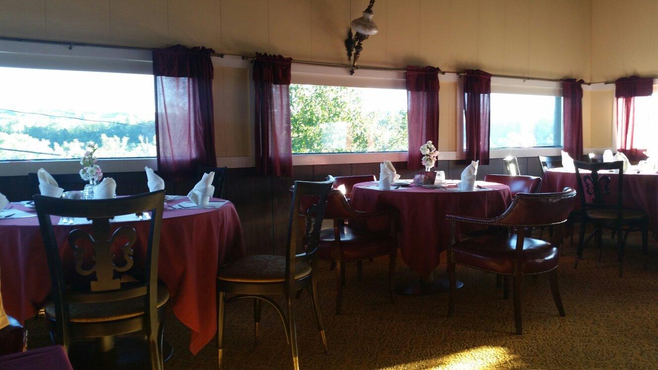 Valentino's Restaurant & Cocktail