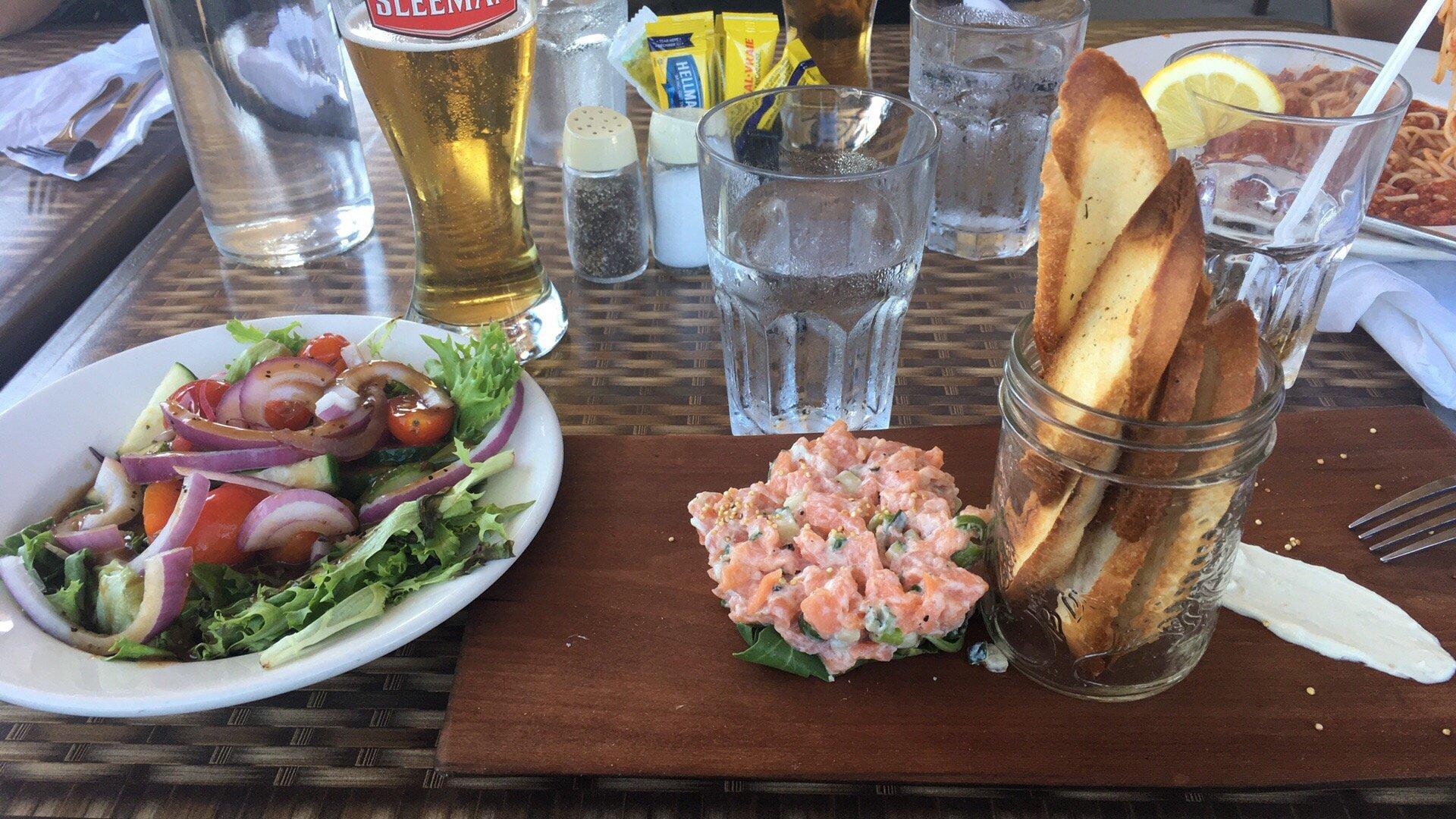 MacIntosh Pub
