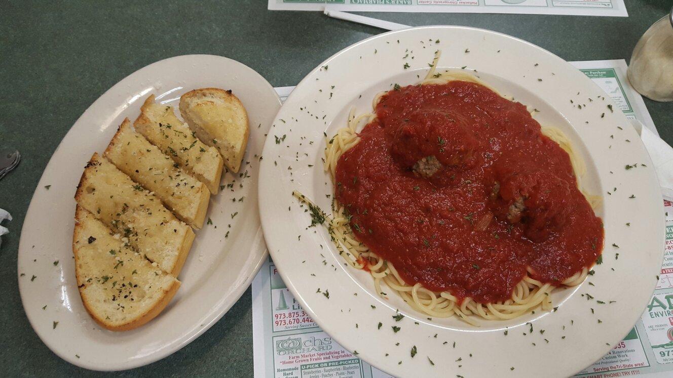 Mama Cee's Pizza and Restaurant