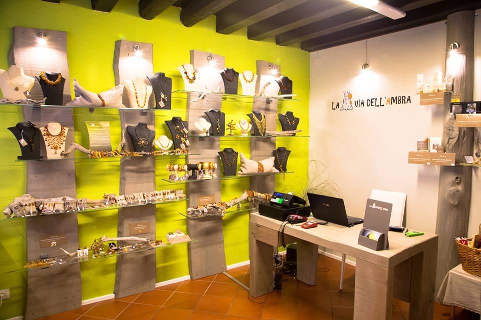 La Via Dell'ambra