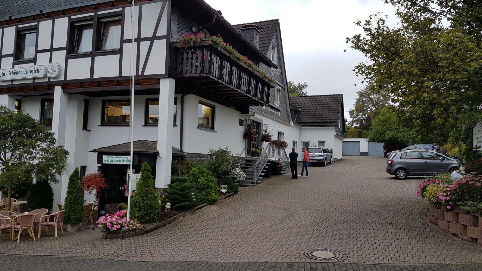 Zur Schonen Aussicht