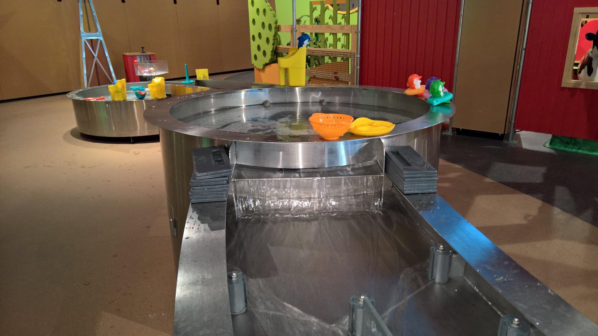 OH WOW! The Roger & Gloria Jones