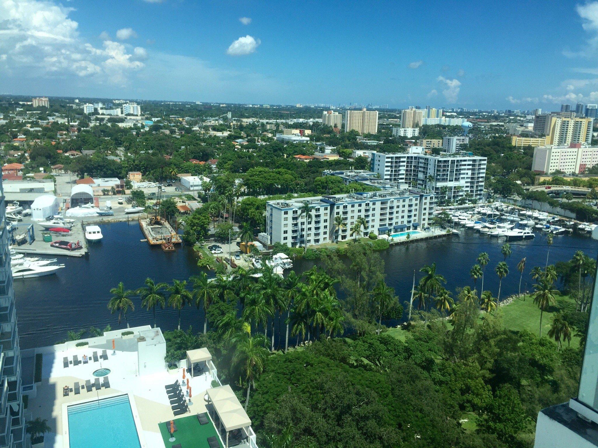 River Oaks Marina & Tower