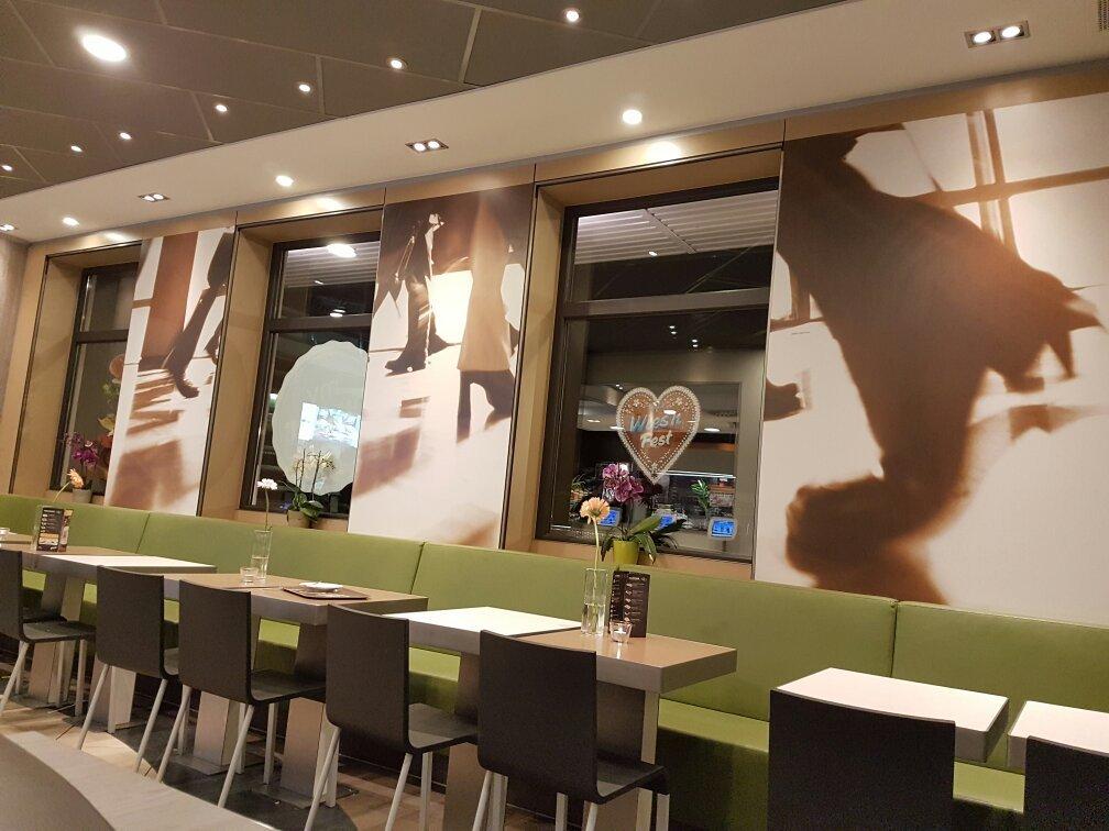 Mcdonald's Restaurant