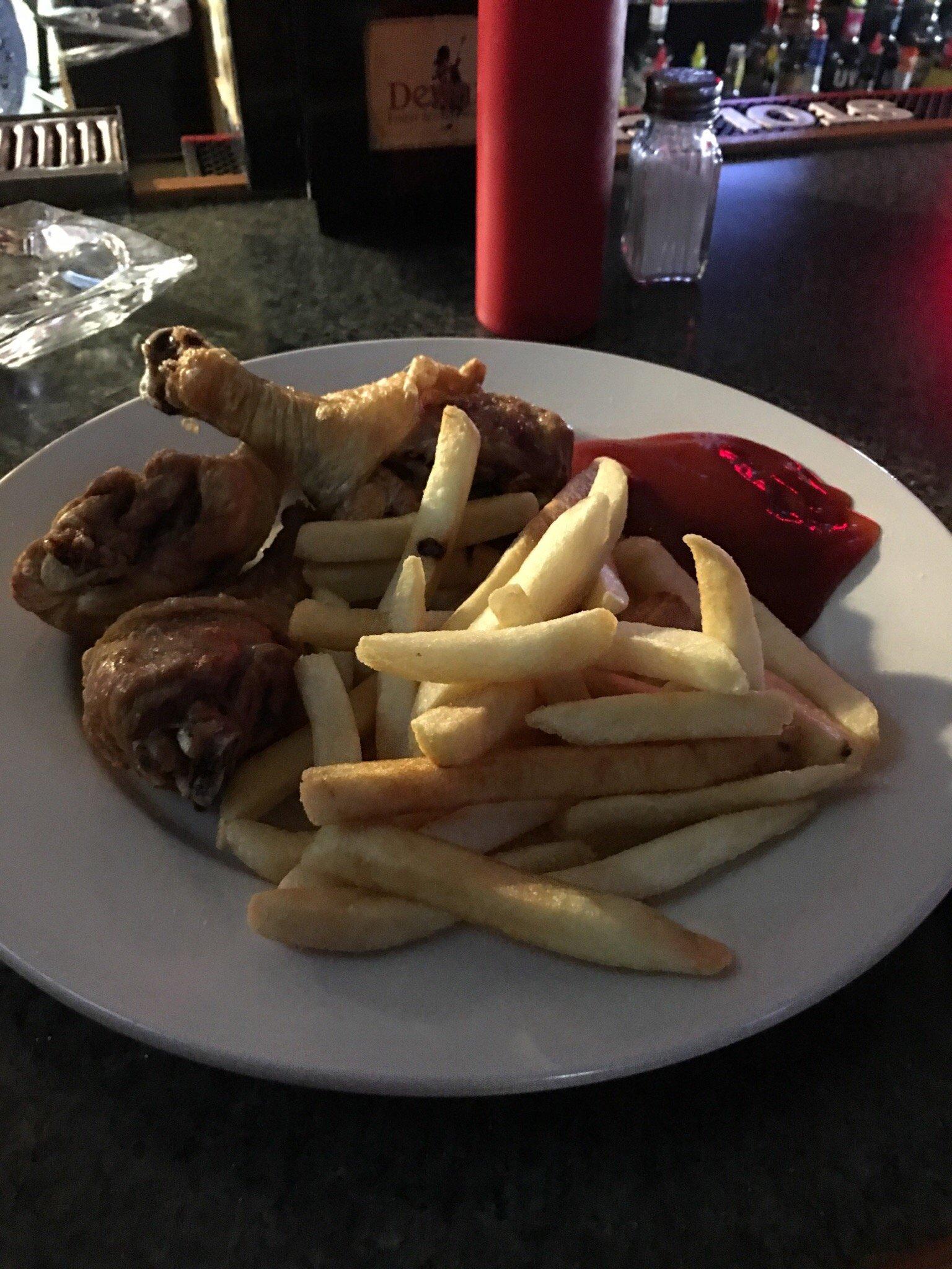 Memoreze At J R'S Saloon