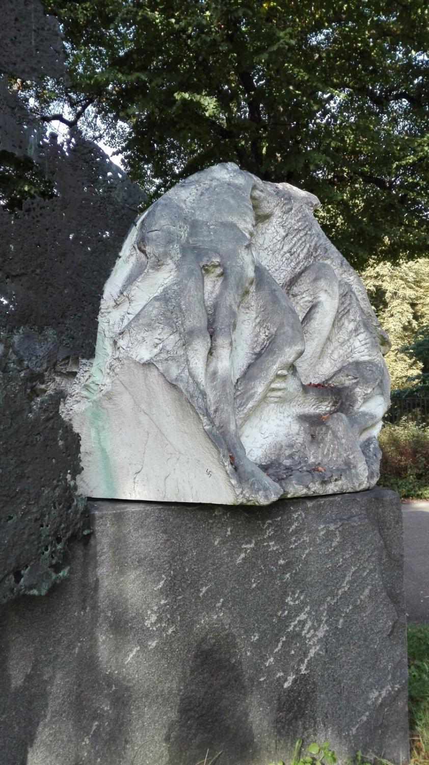 Denkmal "Fluchtgruppe Cap Arcona"