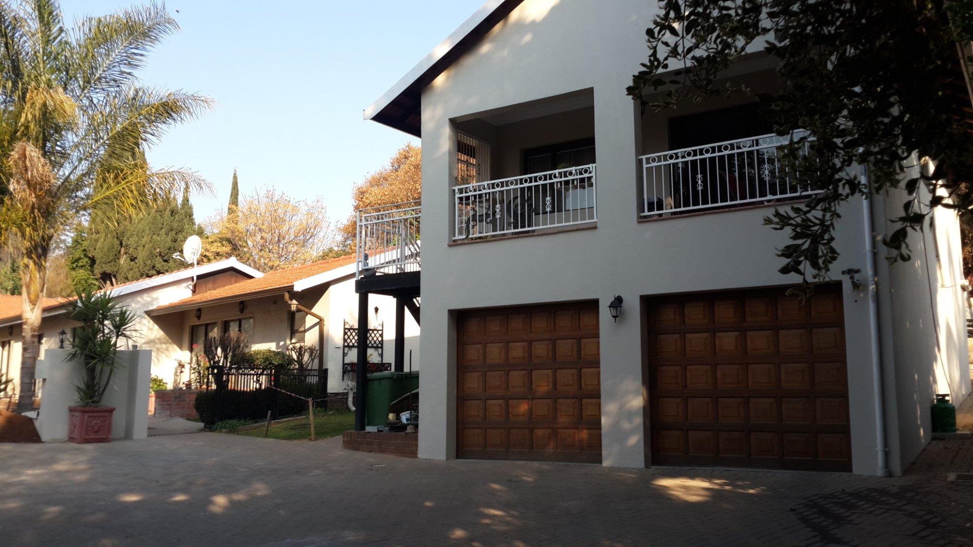 Acacia Grove Guest House