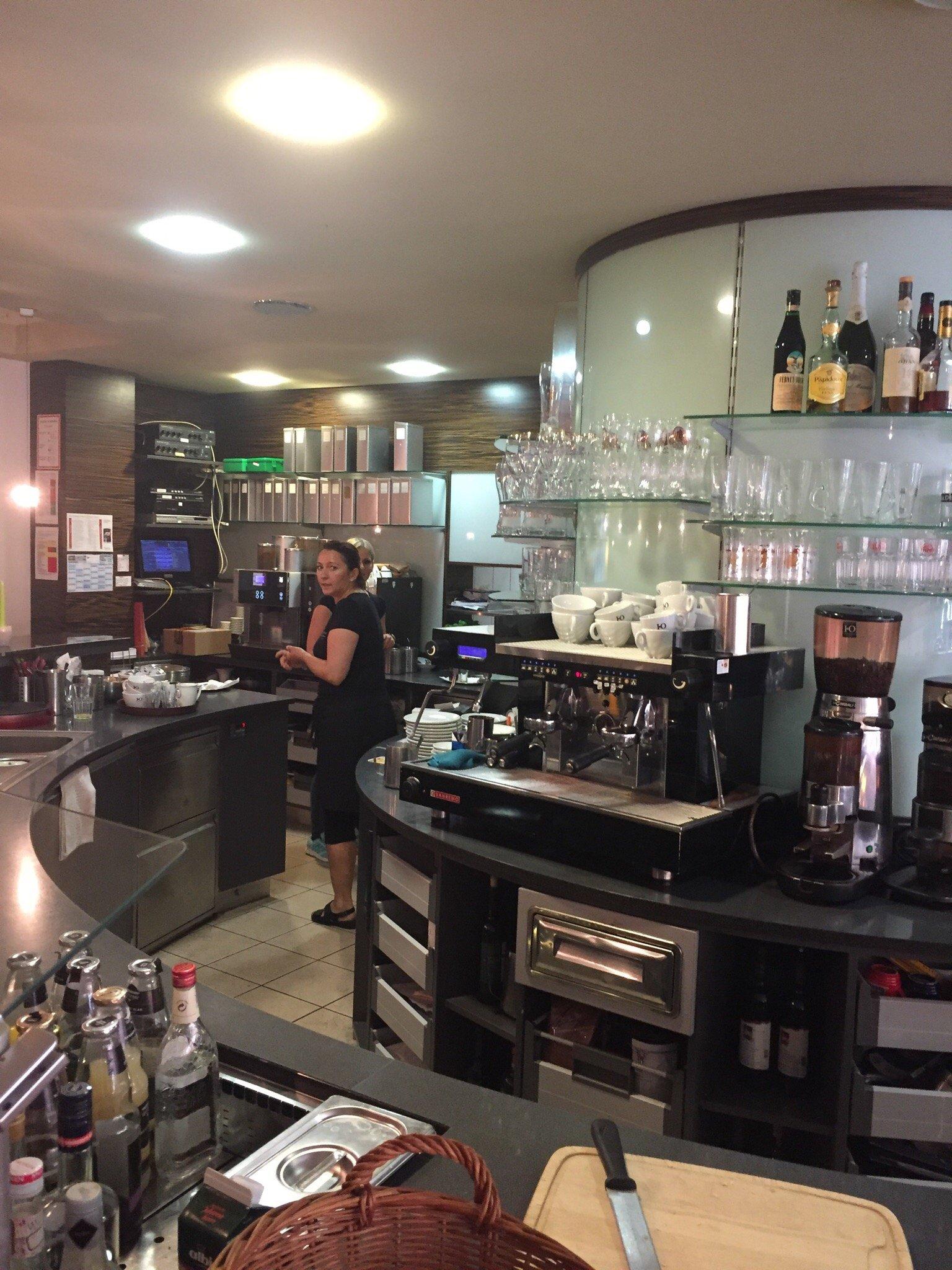 Ruff's Coffee Lounge