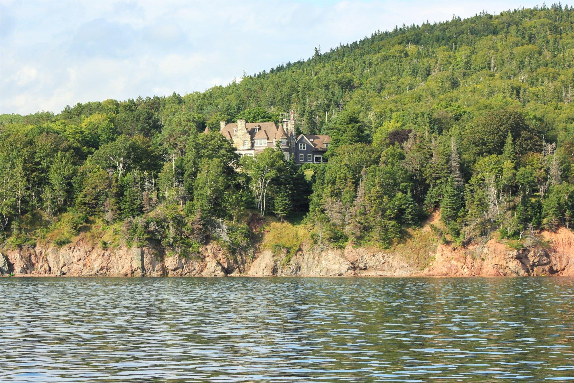Amoeba Sailing Tours day tours
