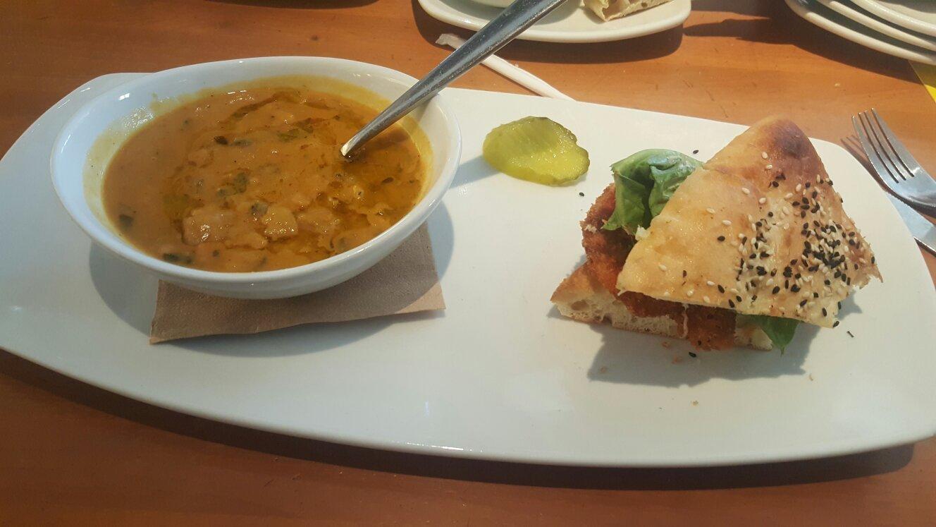 California Pizza Kitchen