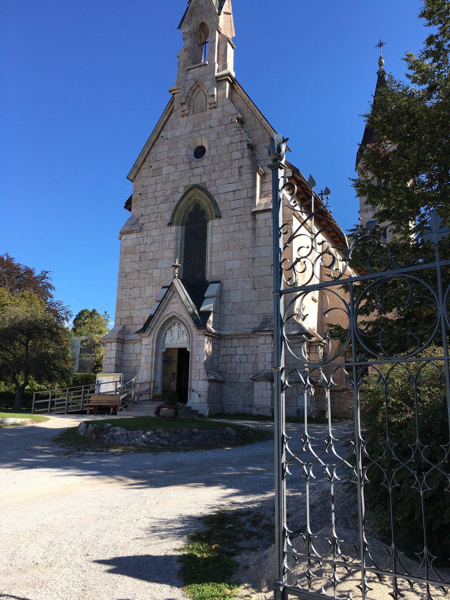 Die evangelische Auferstehungskirche