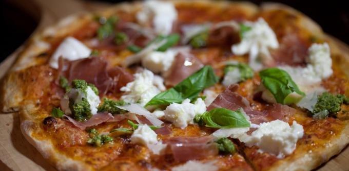 The Globe Theatrette