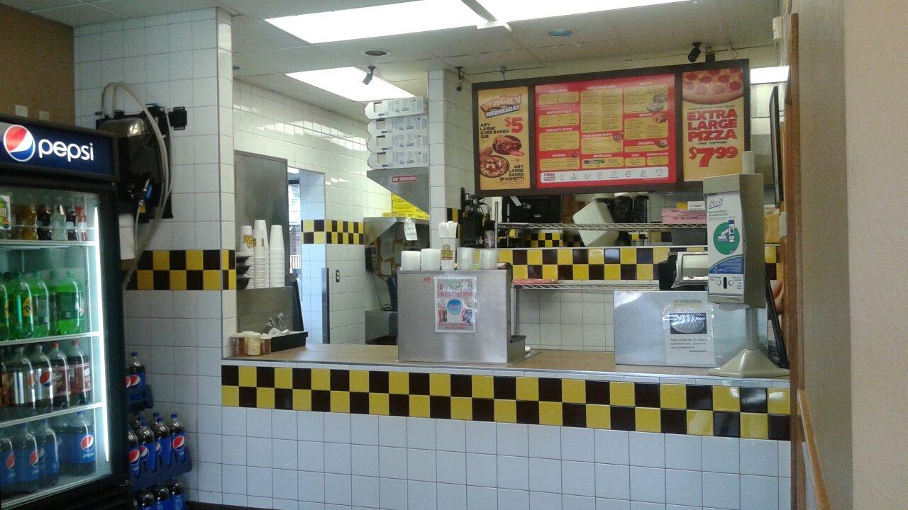 Hungry Howie's Pizza & Subs