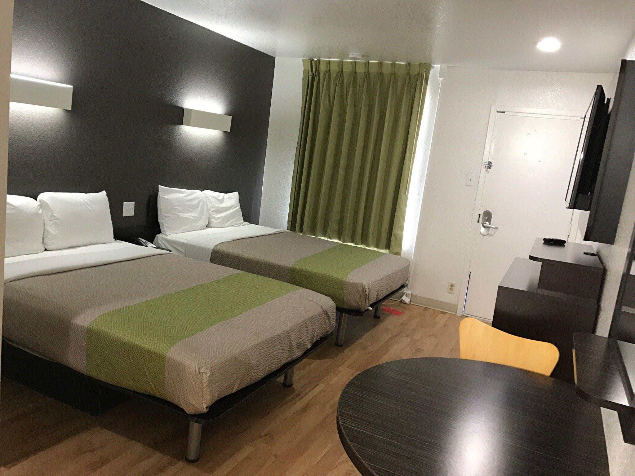 Studio 6 San Antonio, TX - Ft Sam Houston Area