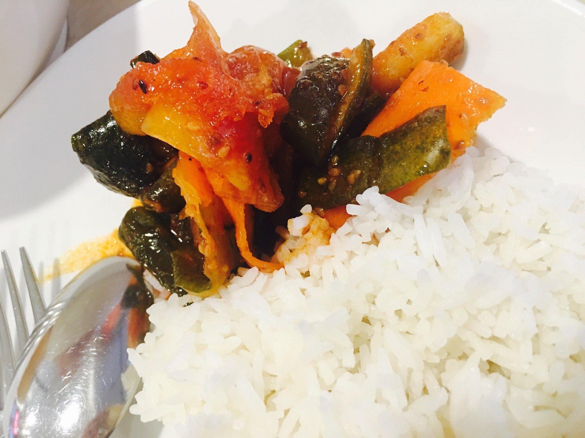 HarriAnns Nonya Table