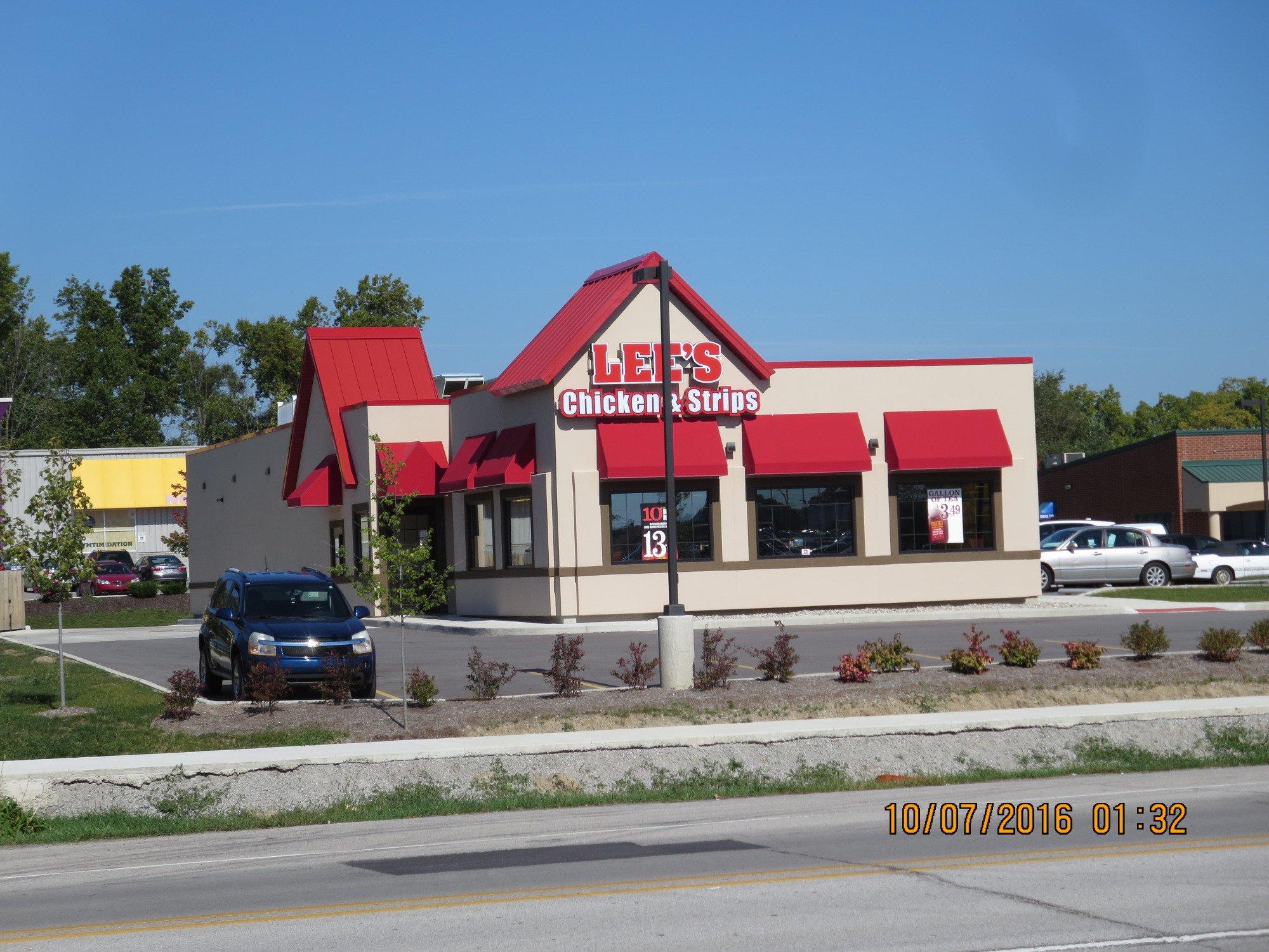 Lee's Famous Recipe Chicken