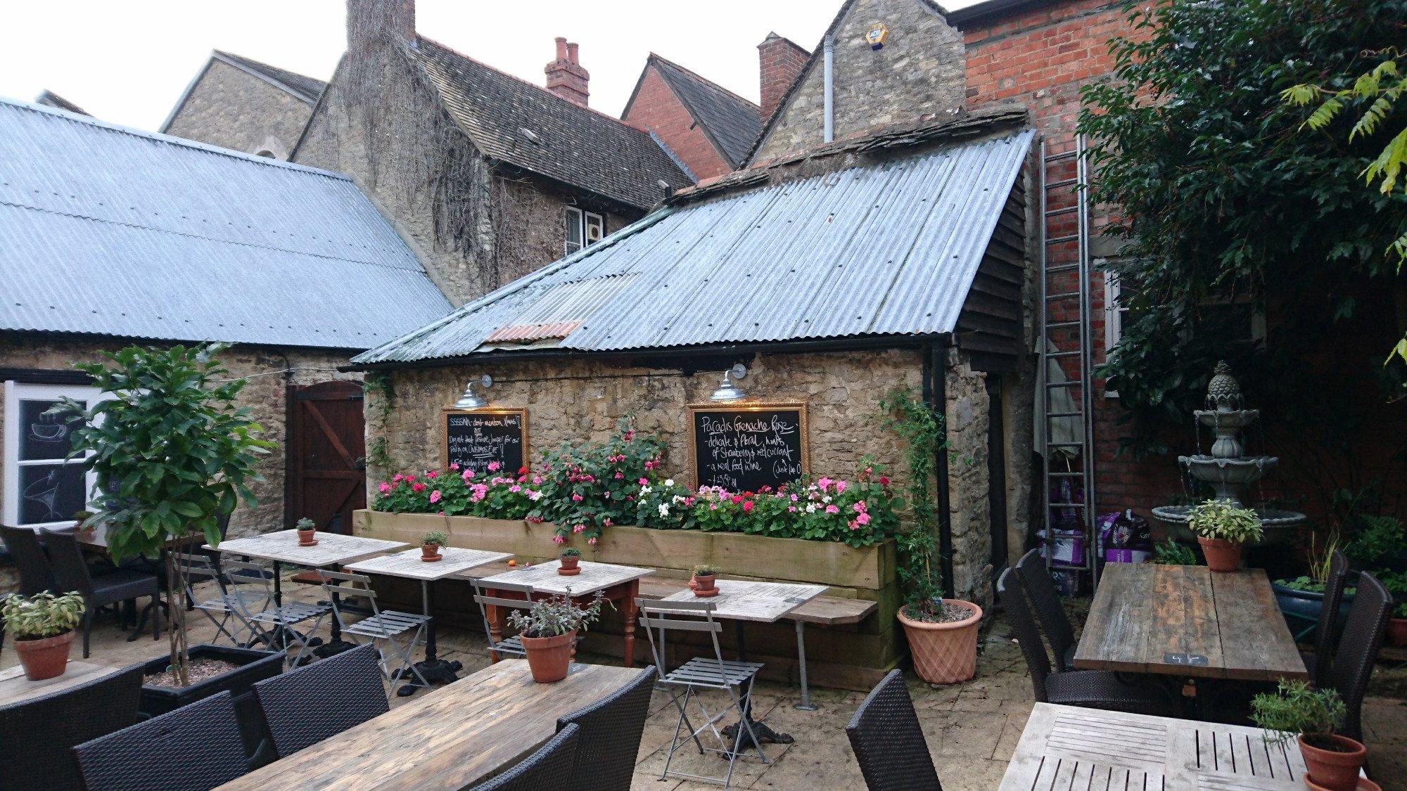 The King's Arms, Woodstock