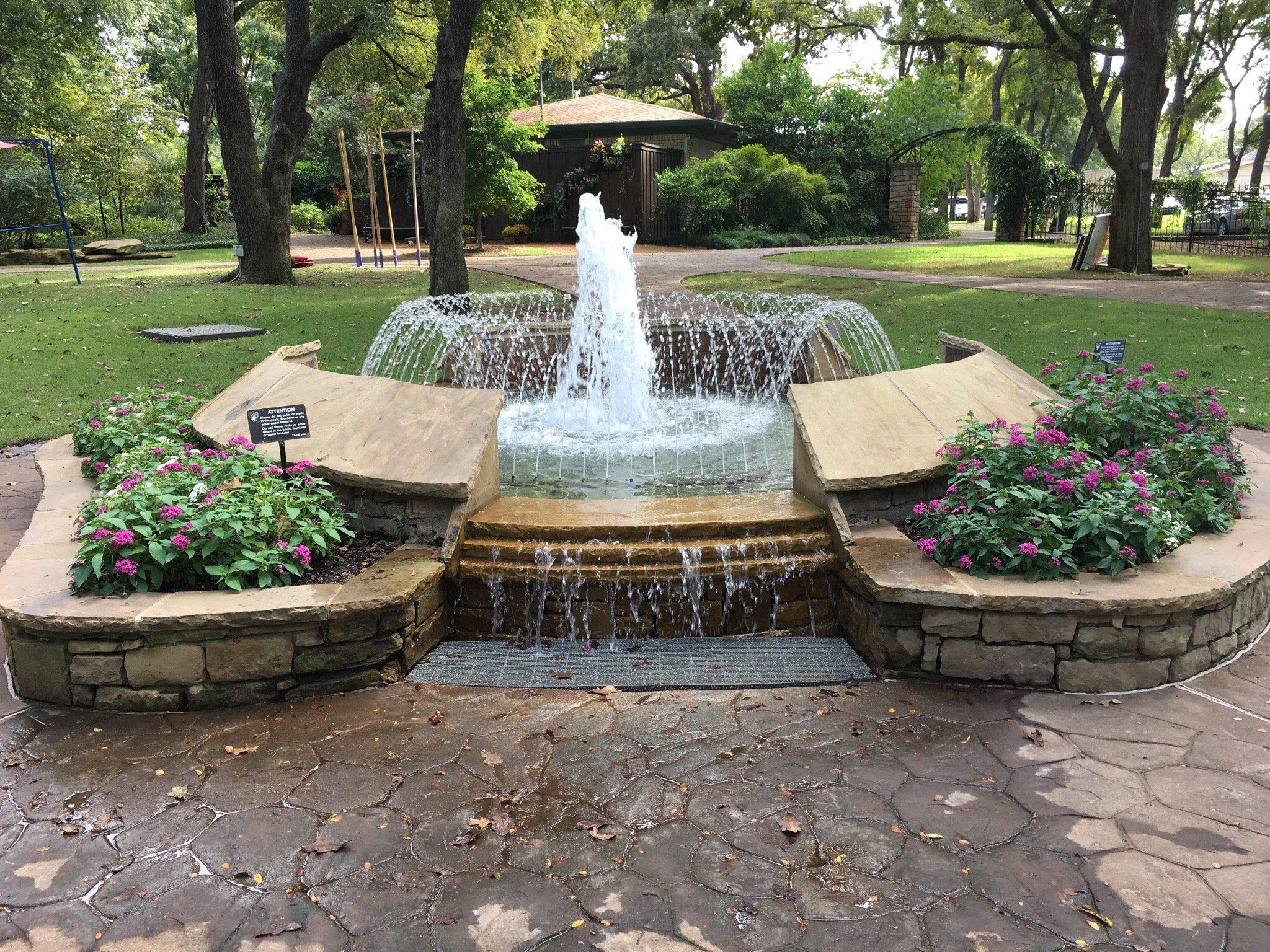 Grapevine Botanical Gardens