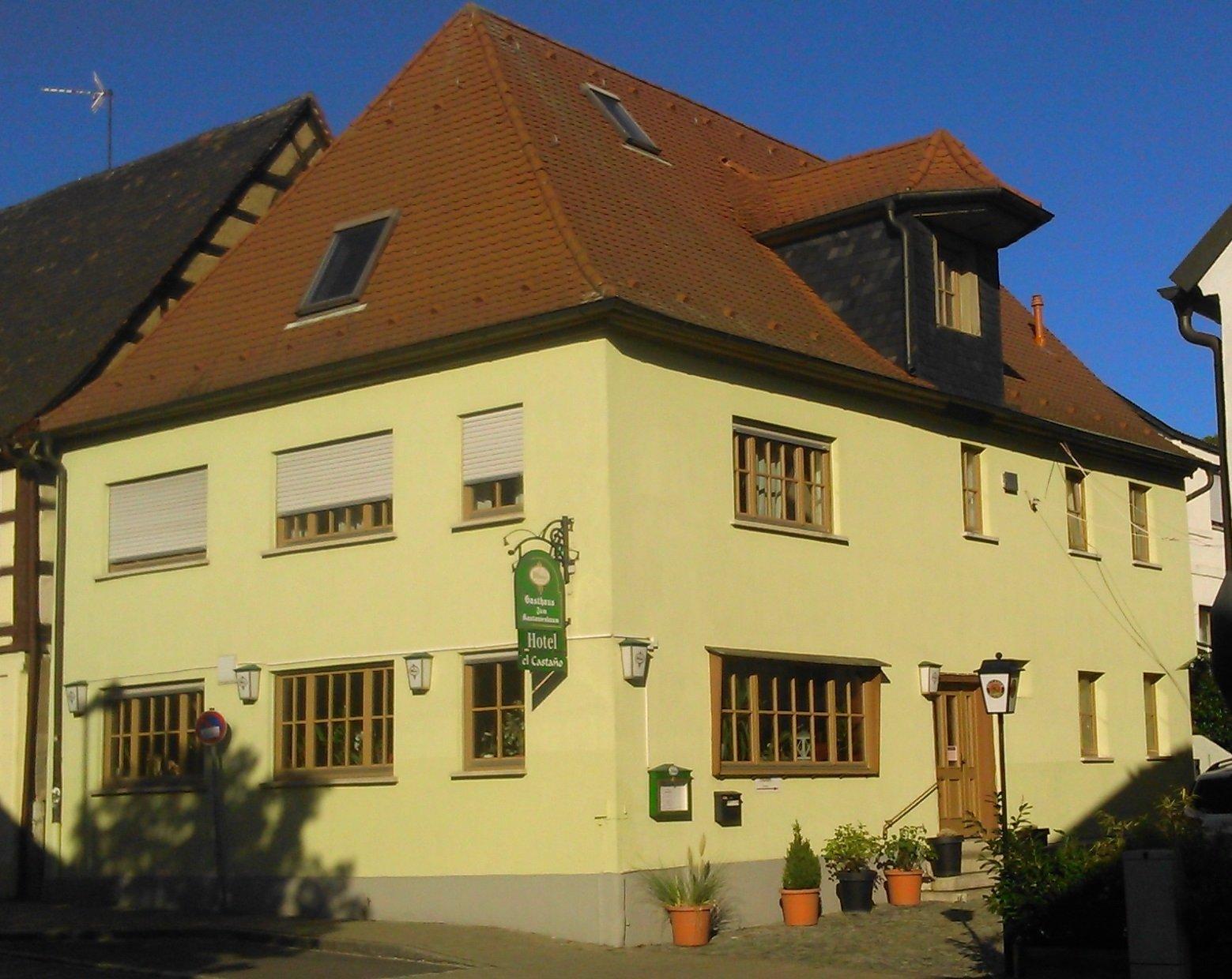 El Castaño Zum Kastanienbaum